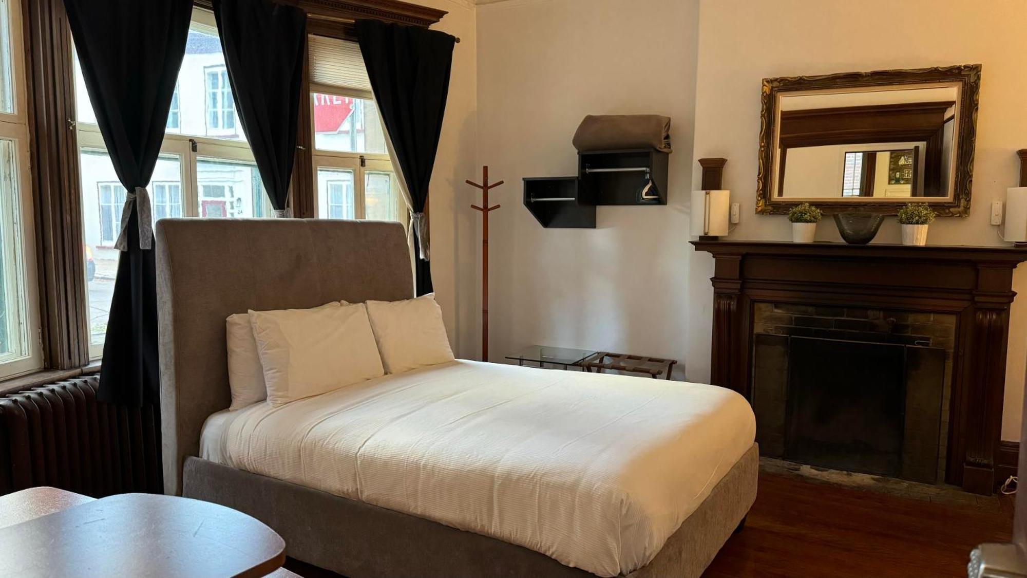 E-Hotel Des Grisons Québec Buitenkant foto