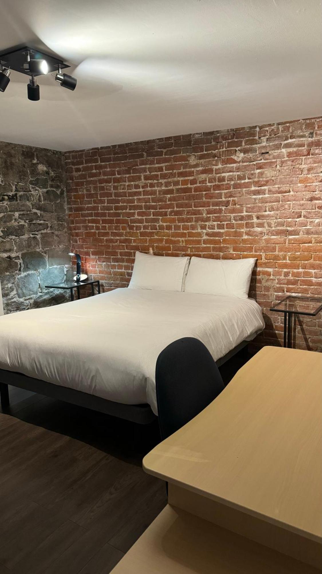 E-Hotel Des Grisons Québec Buitenkant foto