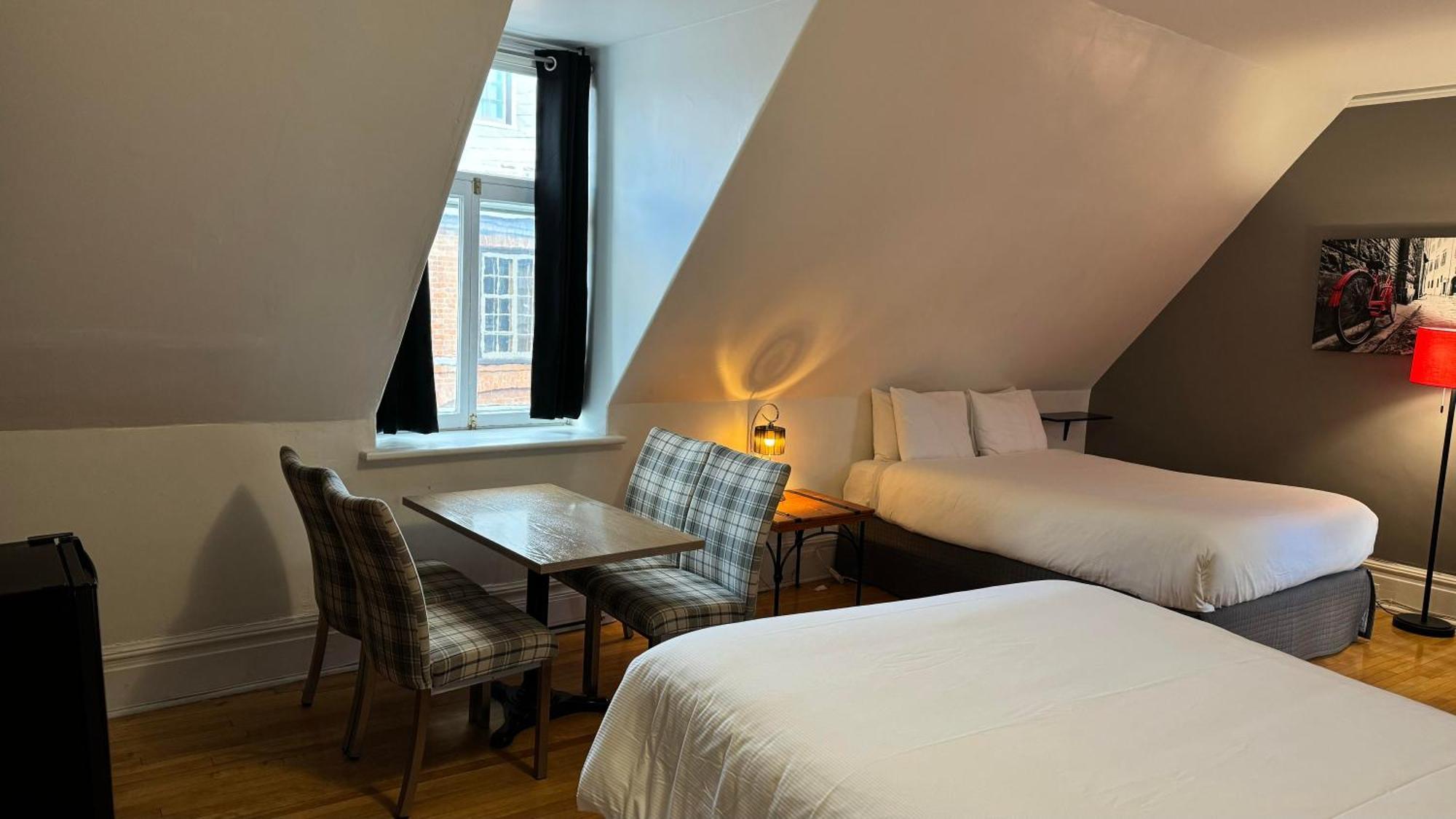 E-Hotel Des Grisons Québec Buitenkant foto